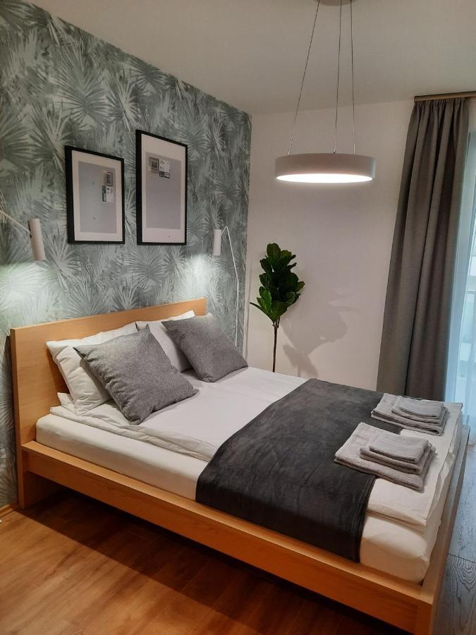 Bpr Space Grey Home With Balcony 布达佩斯 外观 照片