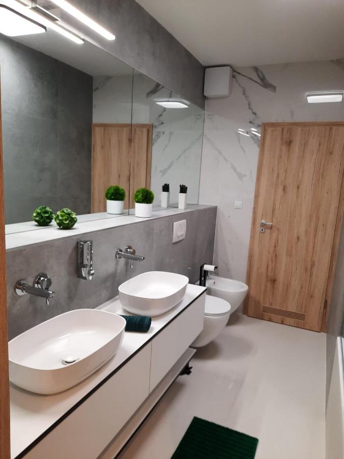Bpr Space Grey Home With Balcony 布达佩斯 外观 照片